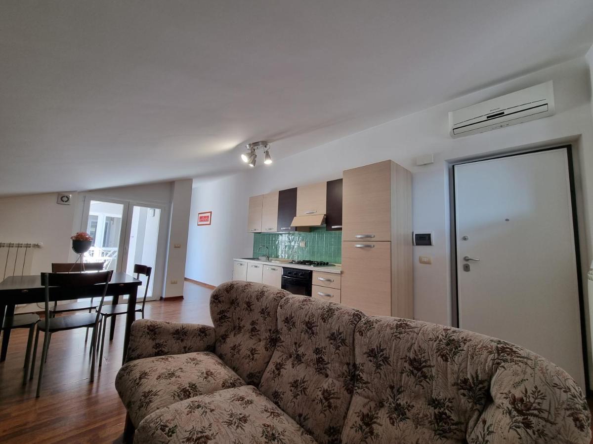 Spalato Beach Place Vasto Bagian luar foto